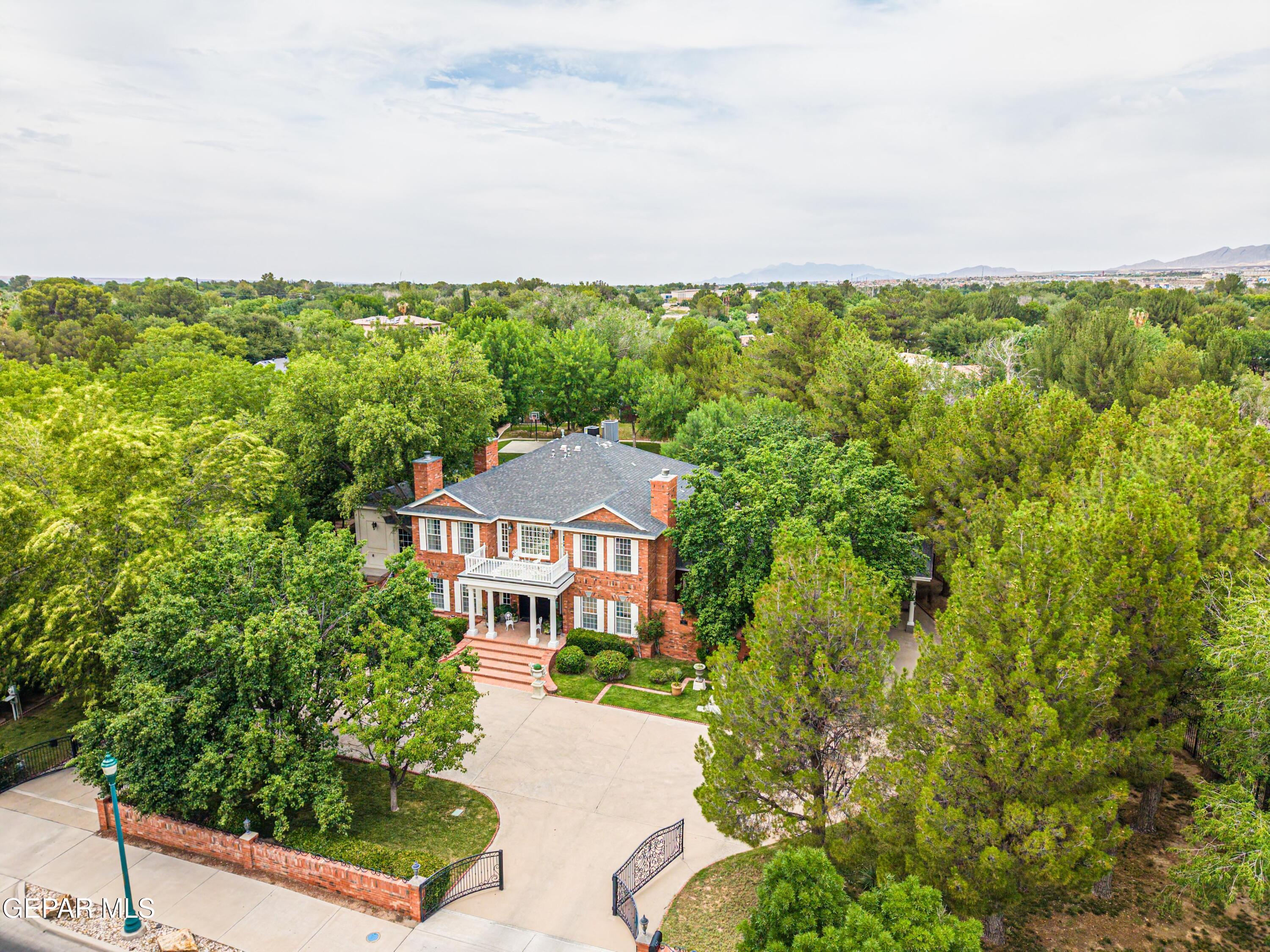 501 Country Club Road El Paso, TX 79932 - Photo 1 of 88 501 Country Club Rd 79932
