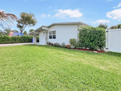 $2,400 | 1620 Northwest 11th Place, Fort Lauderdale, FL 33311