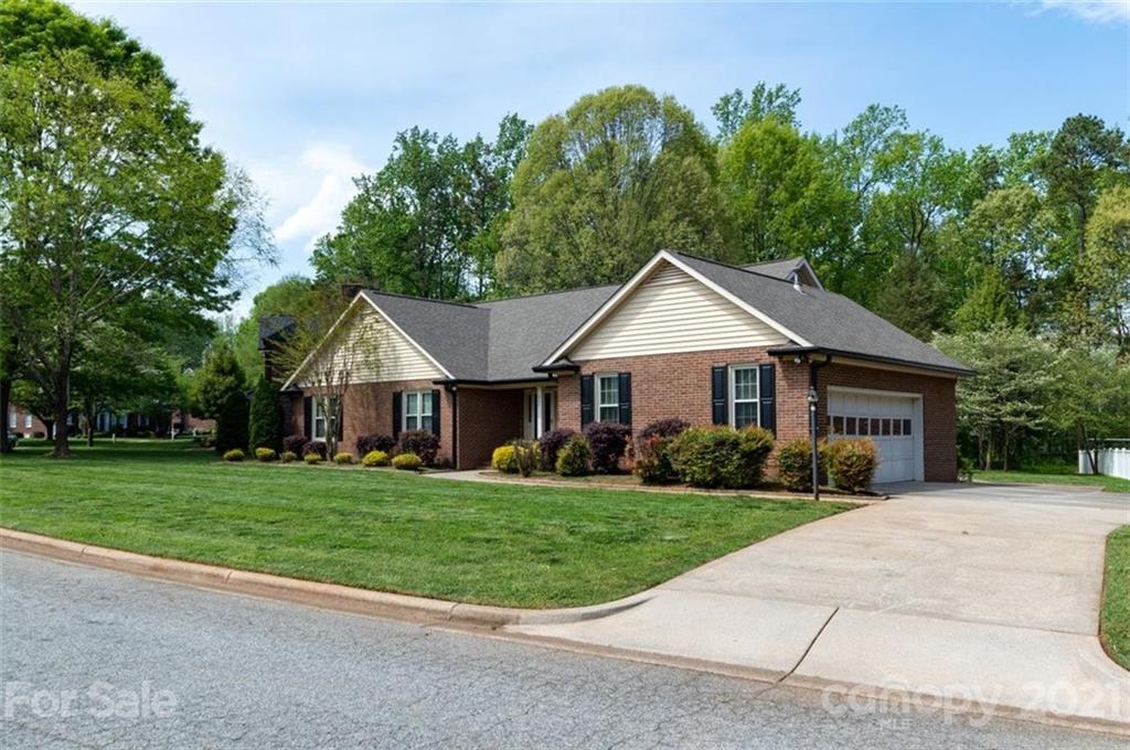 620 Peacehaven Road Kannapolis, NC 28083 - Photo 6 of 25 Gallery Image 6
