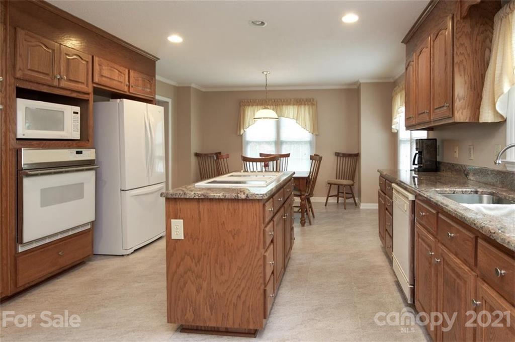 620 Peacehaven Road Kannapolis, NC 28083 - Photo 9 of 25 Gallery Image 9