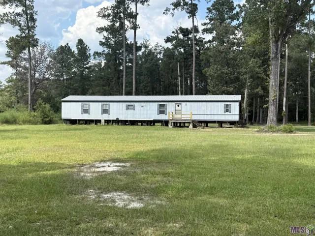 $1,350 | 18730 Highway 42, Livingston, LA 70754