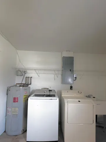 $3,500 | 2594 West End Road, West Palm Beach, FL 33406