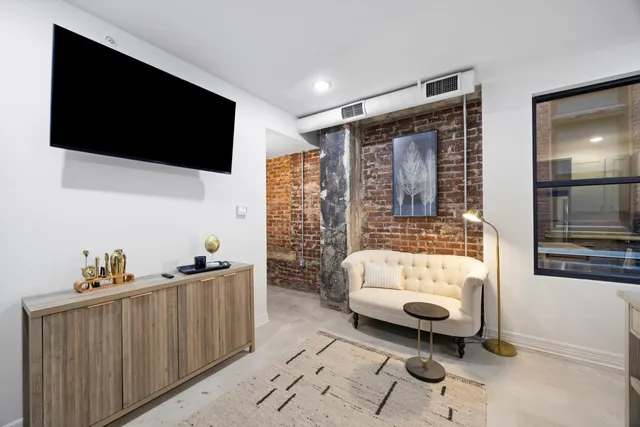 $289,000 | 117 East 7th Street, Unit 210E, Chattanooga, TN 37402