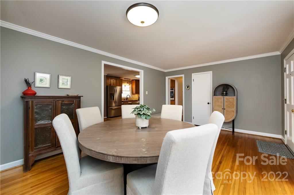 2906 Spring Valley Road Charlotte, NC 28210 - Photo 7 of 31 Gallery Image 7