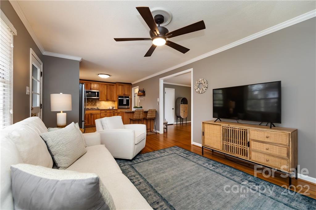 2906 Spring Valley Road Charlotte, NC 28210 - Photo 10 of 31 Gallery Image 10