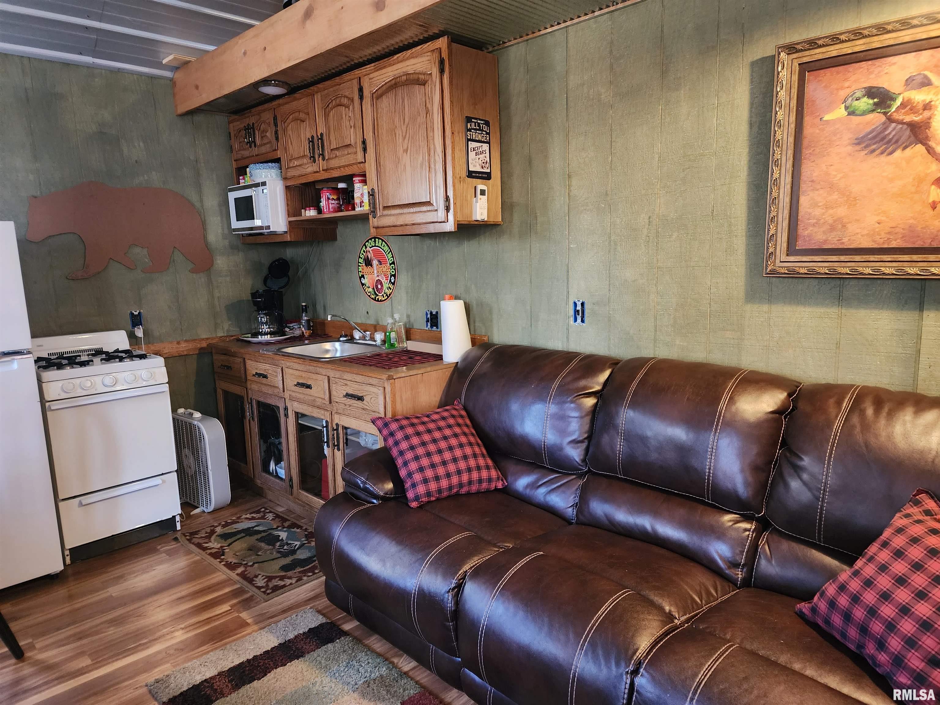 368 Pauper Farm Road Elizabethtown, IL 62931 - Photo 11 of 18 Gallery Image 11