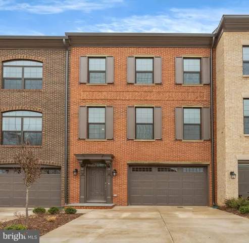 $929,990 | 5 Fair Lakes Court, Fairfax, VA 22033