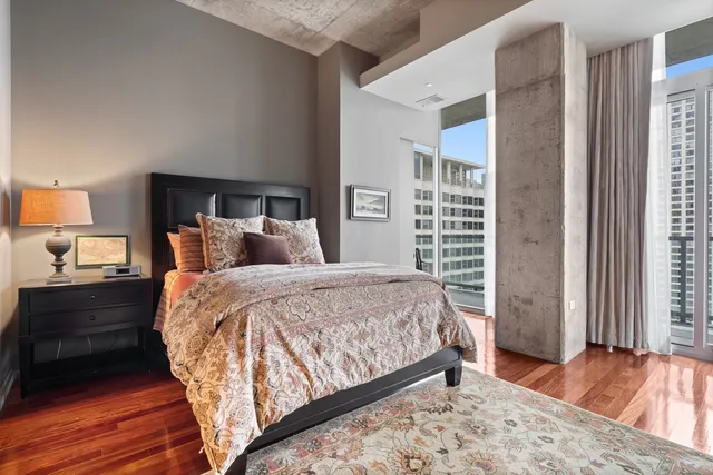 $1,199,000 | 550 North St Clair Street, Unit 2503, Chicago, IL 60611