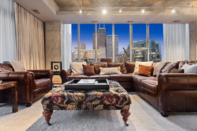 $1,199,000 | 550 North St Clair Street, Unit 2503, Chicago, IL 60611