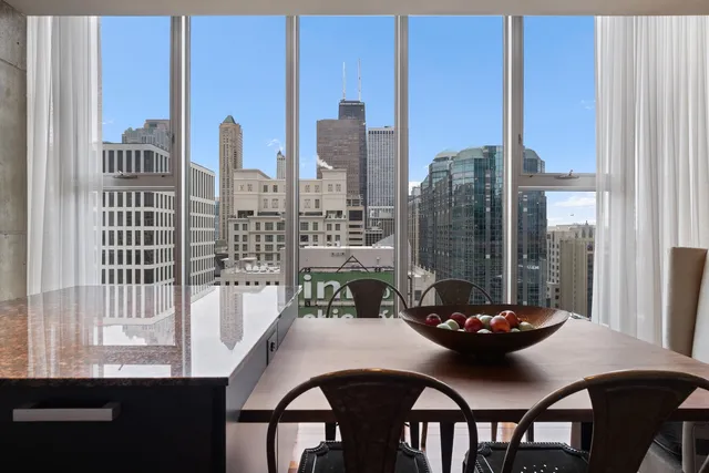 $1,199,000 | 550 North St Clair Street, Unit 2503, Chicago, IL 60611