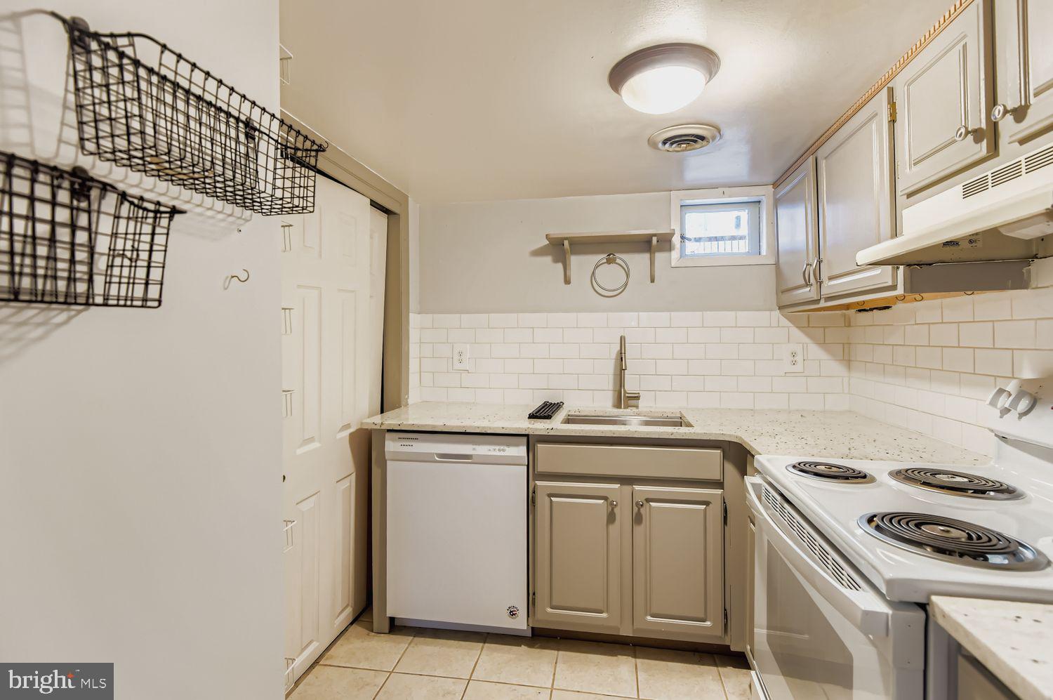 649 Dover Street Baltimore, MD 21230 - Photo 10 of 25