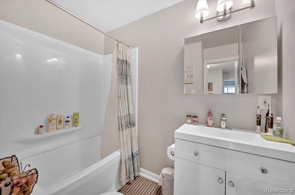 2771 Hillendale Drive Rochester Hills, MI 48309 - Photo 20 of 40