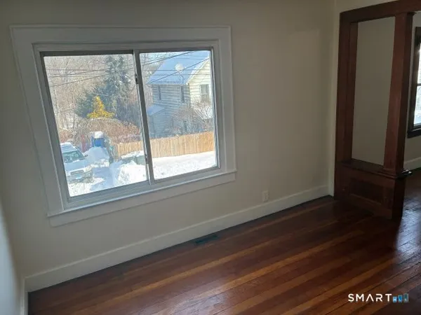 $2,300 | 68 New Street, Seymour, CT 06483