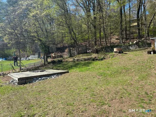 $2,300 | 68 New Street, Seymour, CT 06483