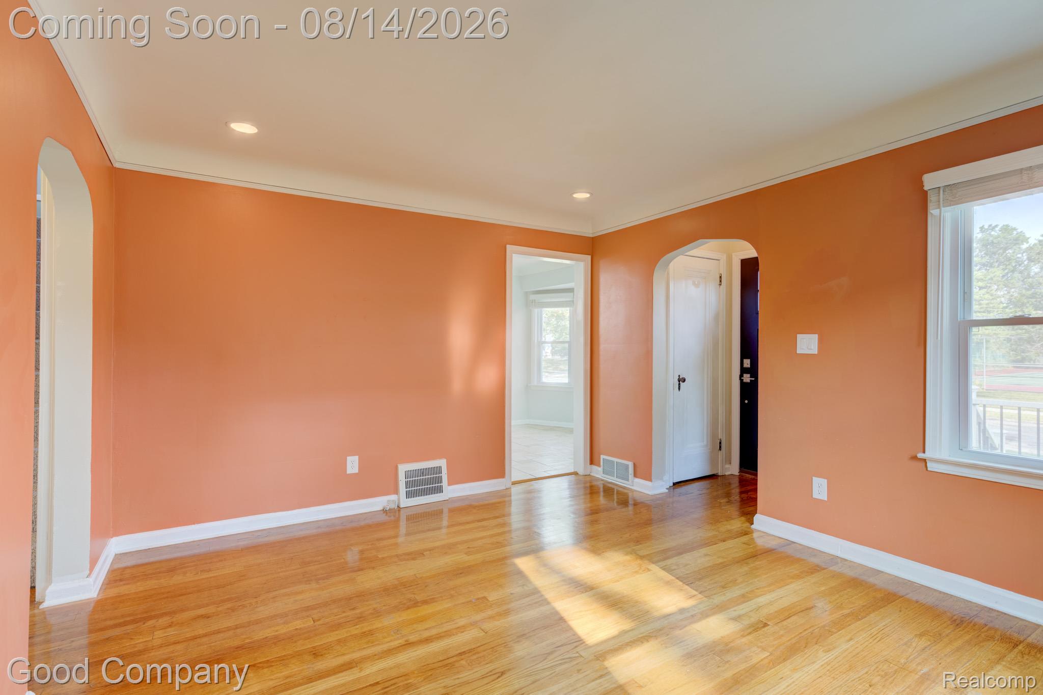 2211 Harvard Road Berkley, MI 48072 - Photo 4 of 45 2211 Harvard Rd.-06.jpg