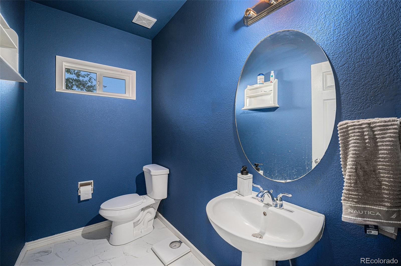 14964 Bolling Drive Denver, CO 80239 - Photo 11 of 24