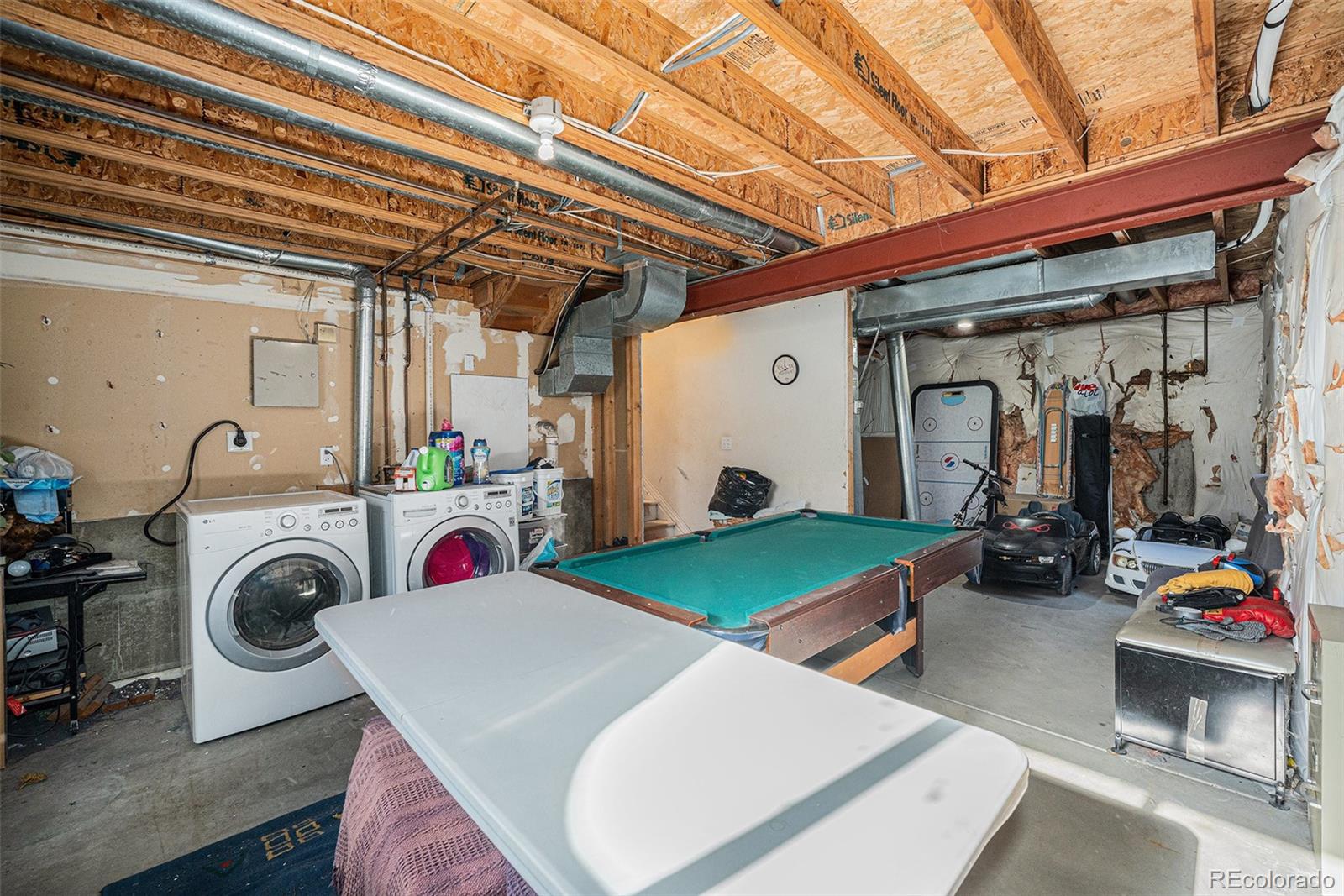 14964 Bolling Drive Denver, CO 80239 - Photo 18 of 24