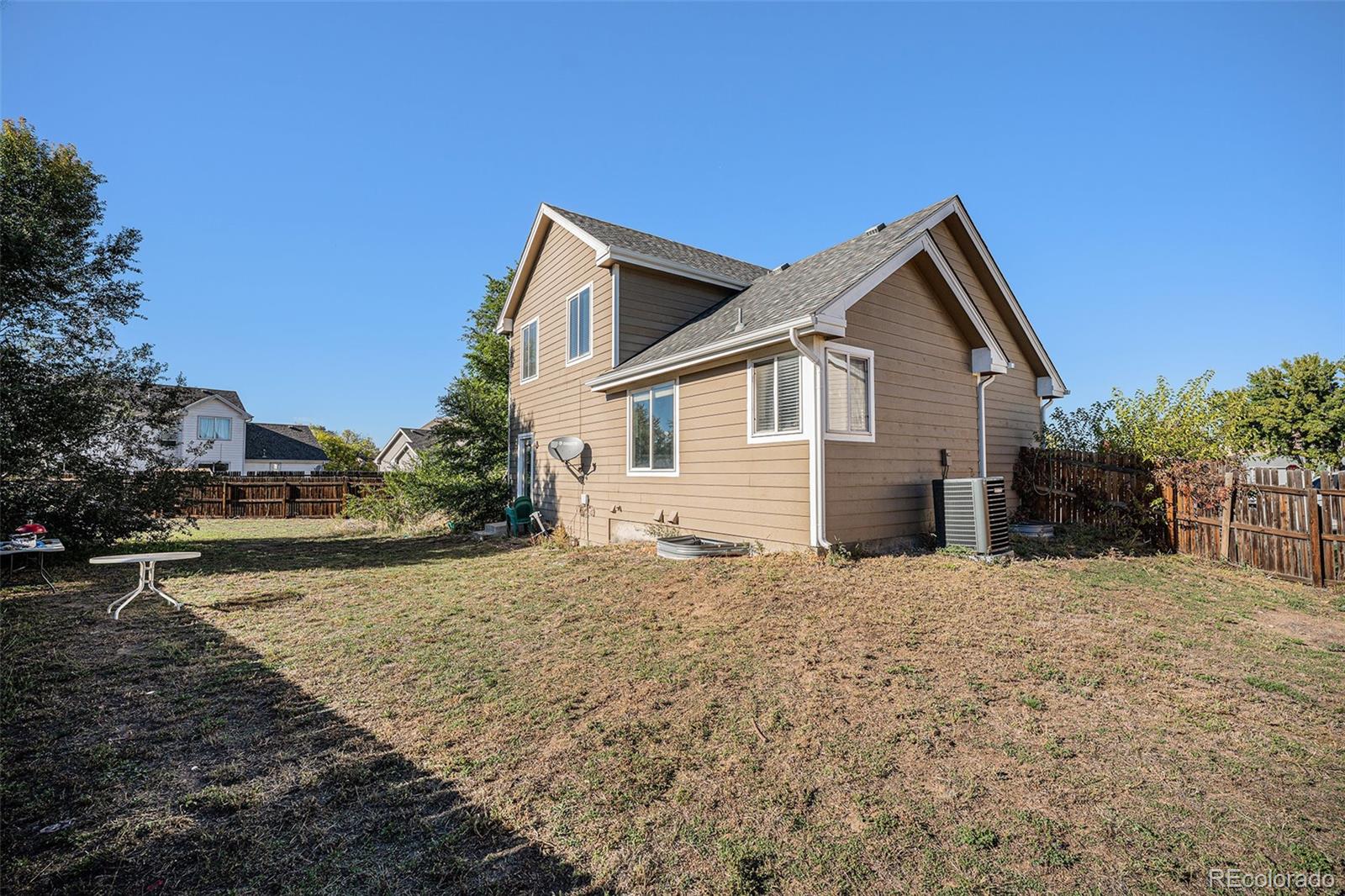 14964 Bolling Drive Denver, CO 80239 - Photo 20 of 24