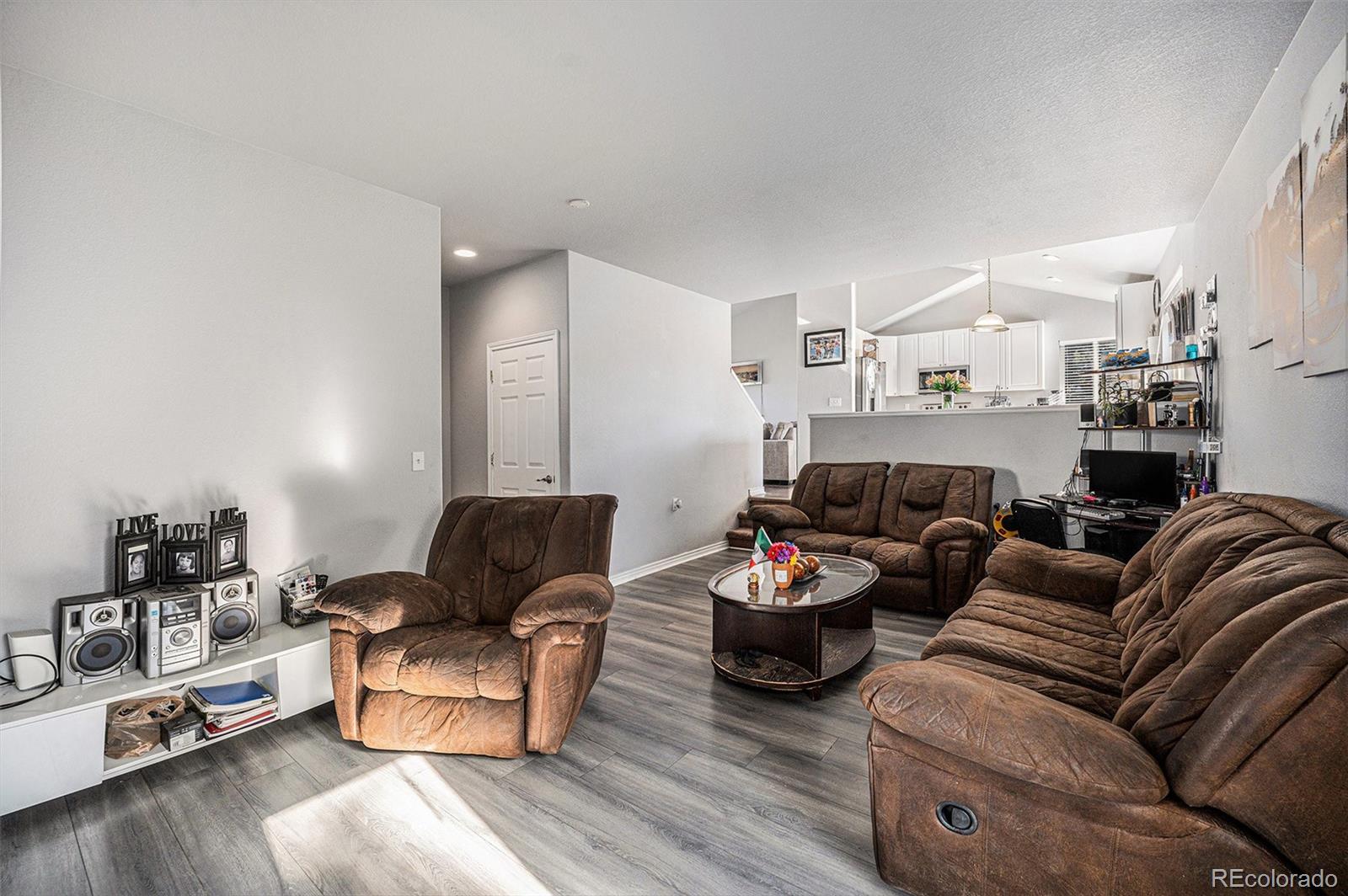 14964 Bolling Drive Denver, CO 80239 - Photo 9 of 24