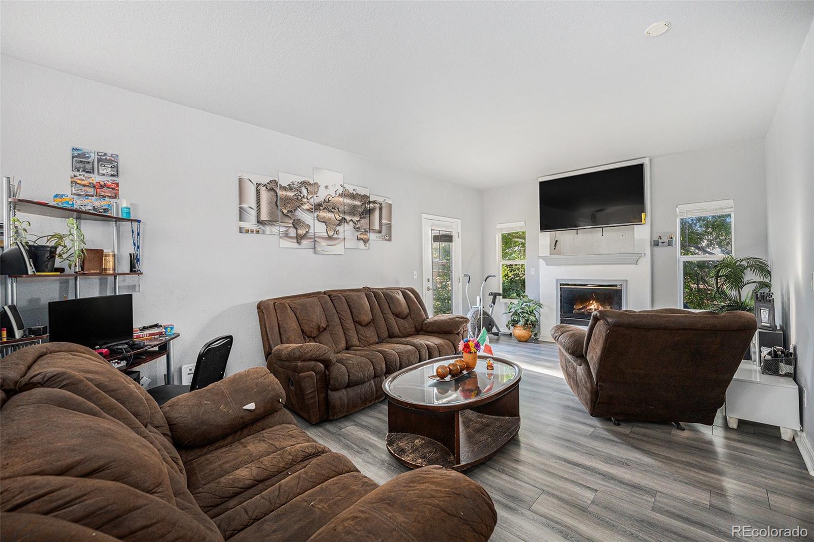 14964 Bolling Drive Denver, CO 80239 - Photo 10 of 24