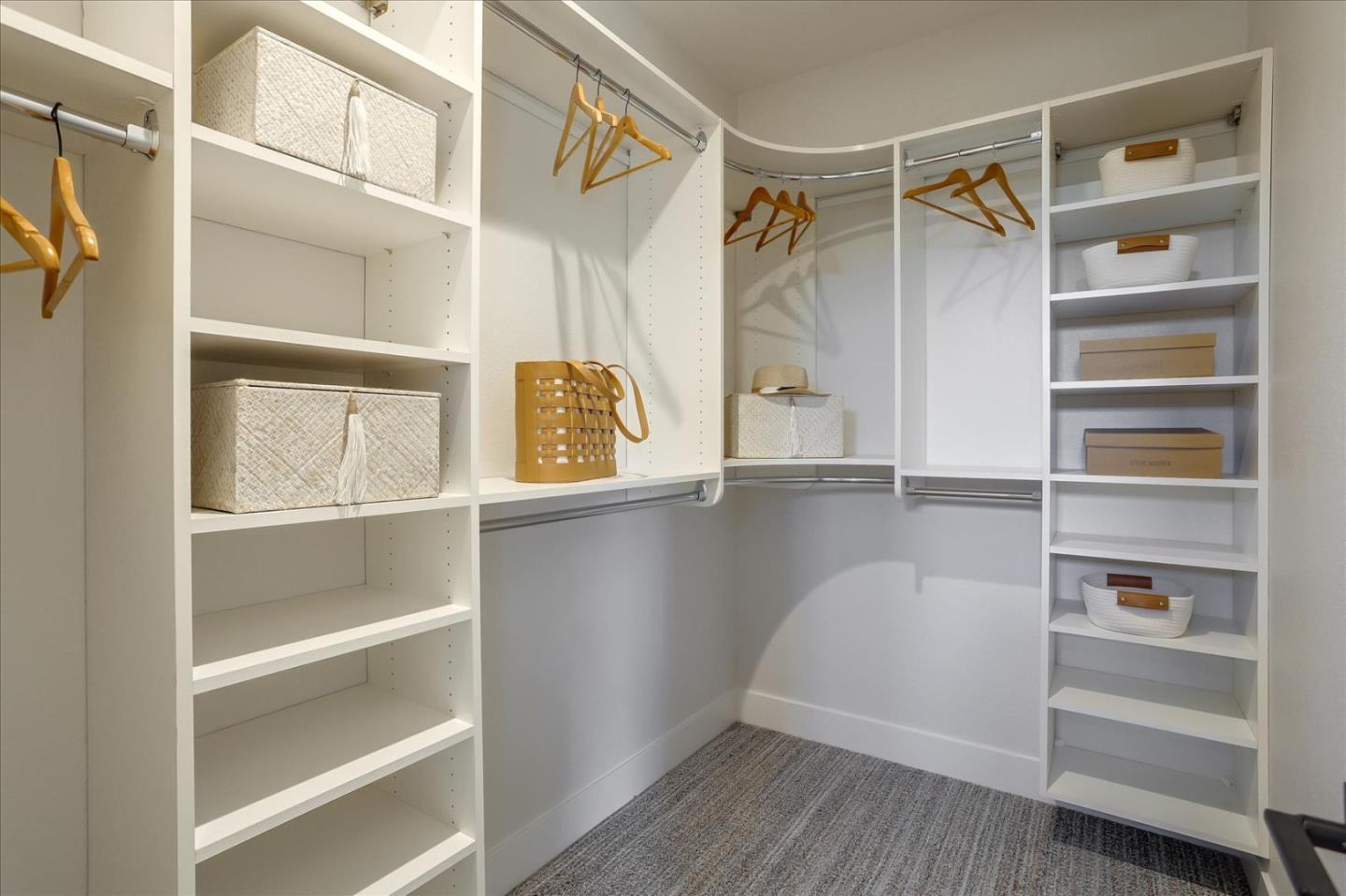 1363 West Middlefield Road Mountain View, CA 94043 - Photo 21 of 29 Gallery Image 21