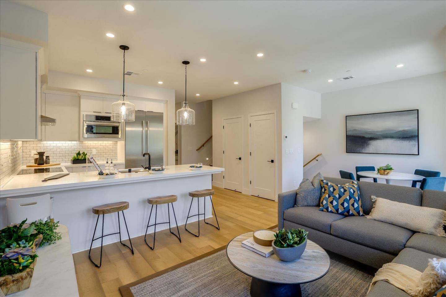 1363 West Middlefield Road Mountain View, CA 94043 - Photo 7 of 29 Gallery Image 7