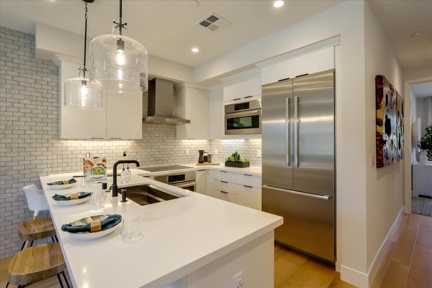 1363 West Middlefield Road Mountain View, CA 94043 - Photo 9 of 29 Gallery Image 9