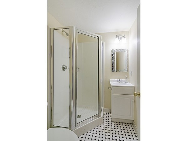 82 Glen Road, Unit B Boston, MA 02130 - Photo 9 of 15 Gallery Image 9