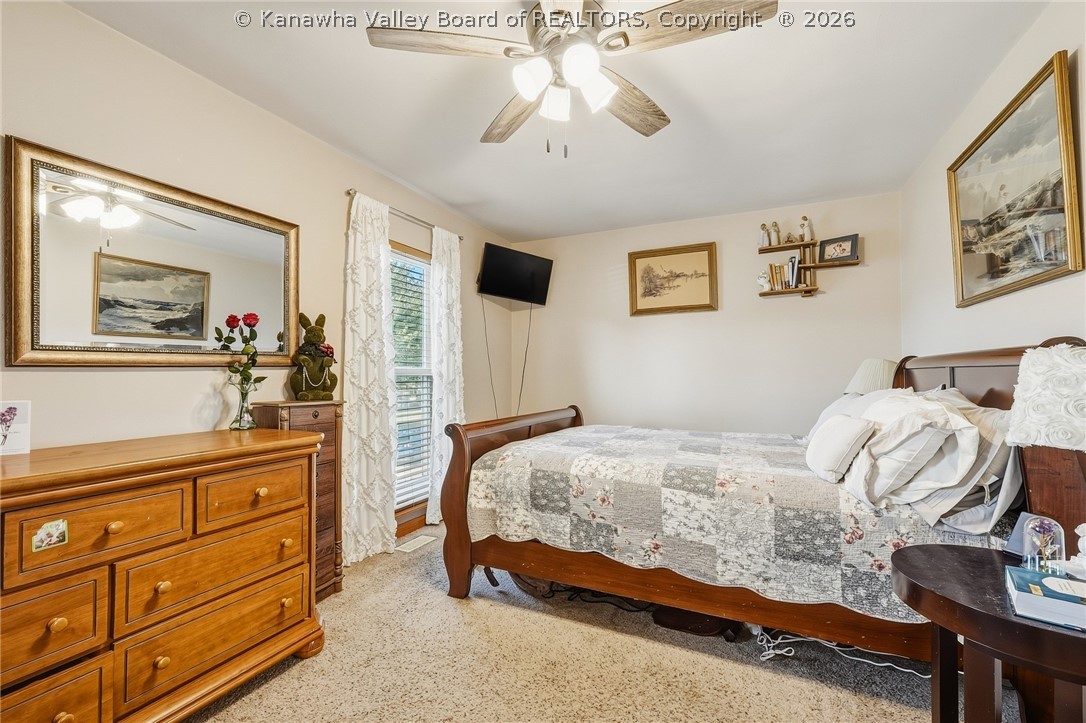130 Rolling Acres Road Winfield, WV 25213 - Photo 16 of 31 Gallery Image 16