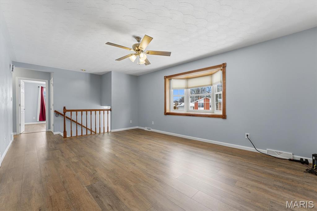 306 West Patterson Street Mascoutah, IL 62258 - Photo 13 of 52