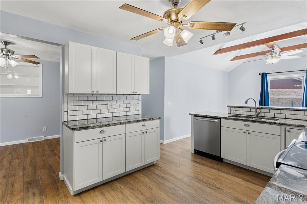 306 West Patterson Street Mascoutah, IL 62258 - Photo 17 of 52