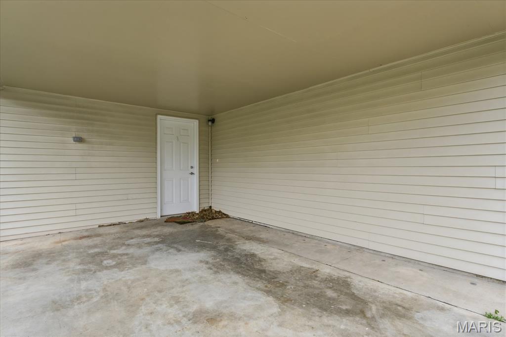 306 West Patterson Street Mascoutah, IL 62258 - Photo 8 of 52