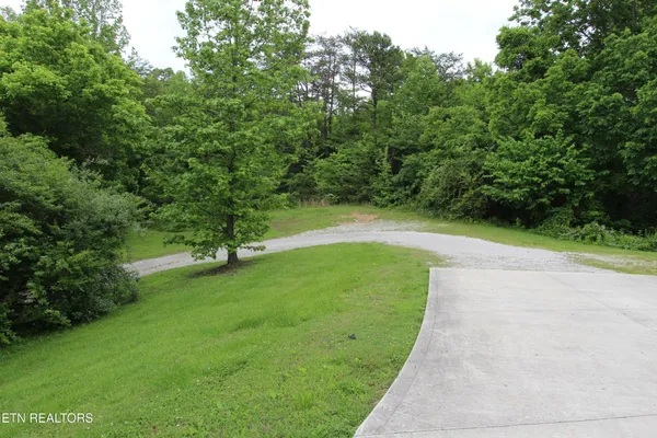 $430,000 | 241 Oswego Road, Jellico, TN 37762