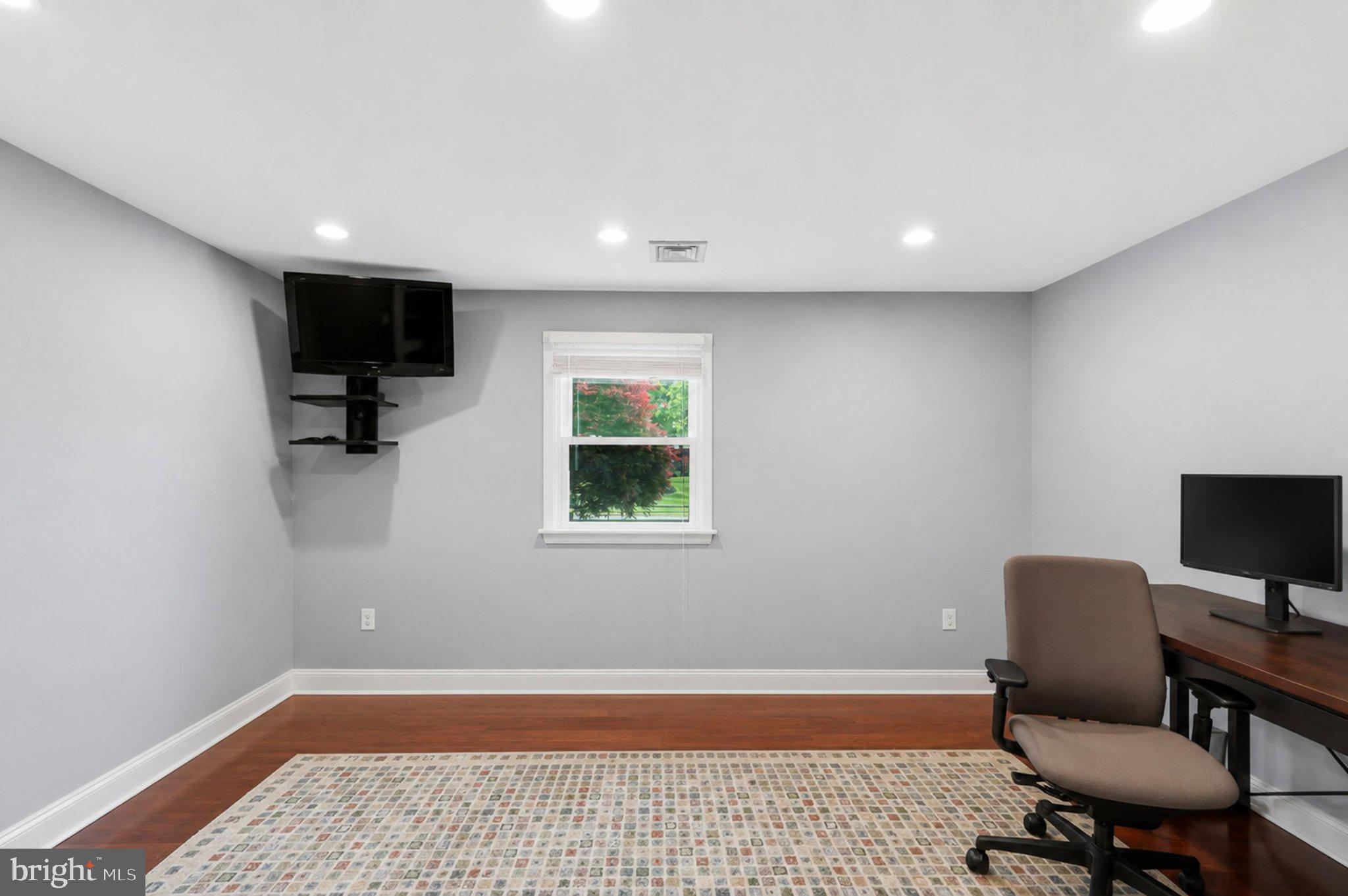1002 Tannerie Run Road Ambler, PA 19002 - Photo 30 of 67 Versatile space for work or play.