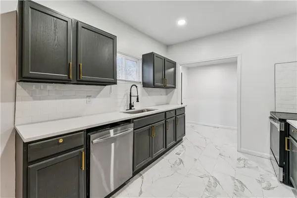 $199,000 | 2600 Cleveland Avenue, Kansas City, MO 64127