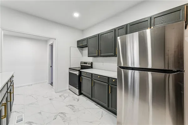 $199,000 | 2600 Cleveland Avenue, Kansas City, MO 64127