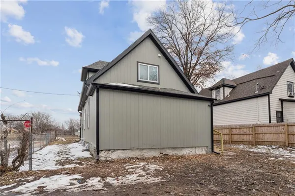 $199,000 | 2600 Cleveland Avenue, Kansas City, MO 64127