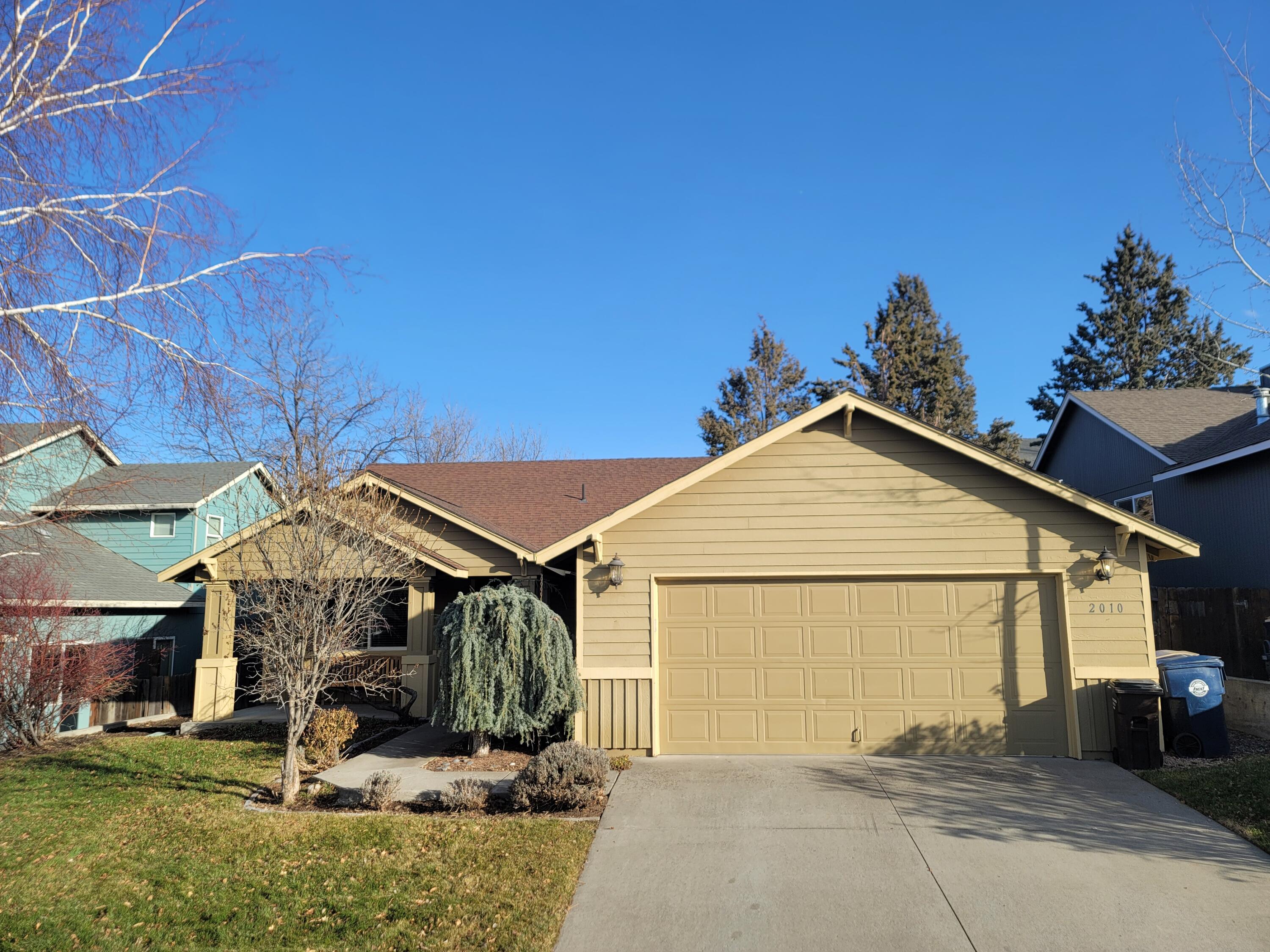 2010 Southwest 38th Street Redmond, OR 97756 - Photo 2 of 20 20230117_142655