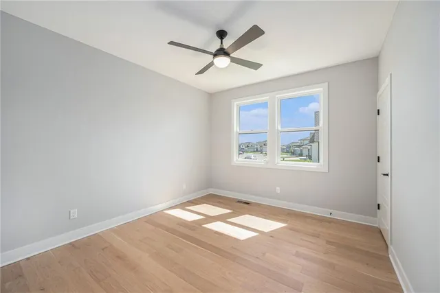 $939,950 | 5163 Northwest 47th Street, Riverside, MO 64150