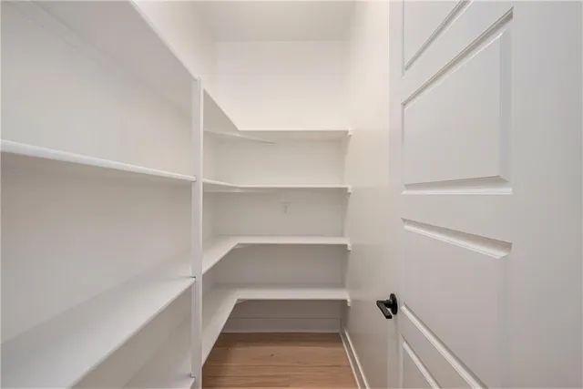 $939,950 | 5163 Northwest 47th Street, Riverside, MO 64150