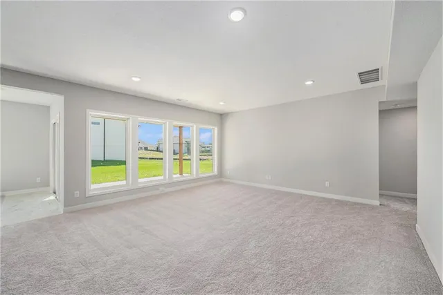 $939,950 | 5163 Northwest 47th Street, Riverside, MO 64150