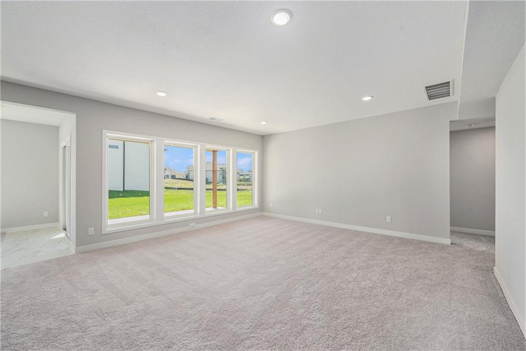 5163 Northwest 47th Street Riverside, MO 64150 - Photo 33 of 48