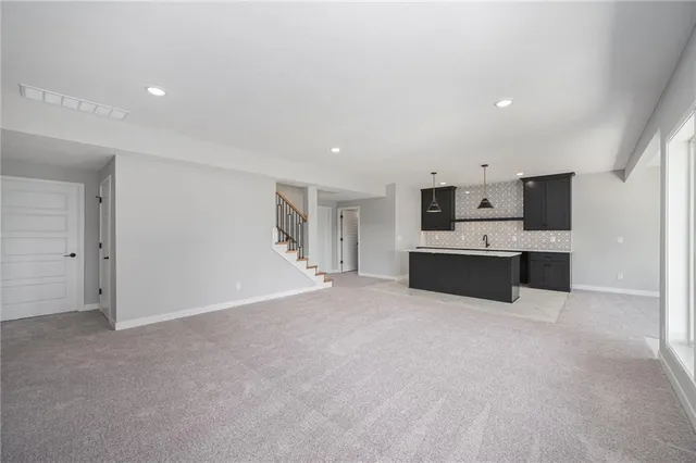 $939,950 | 5163 Northwest 47th Street, Riverside, MO 64150