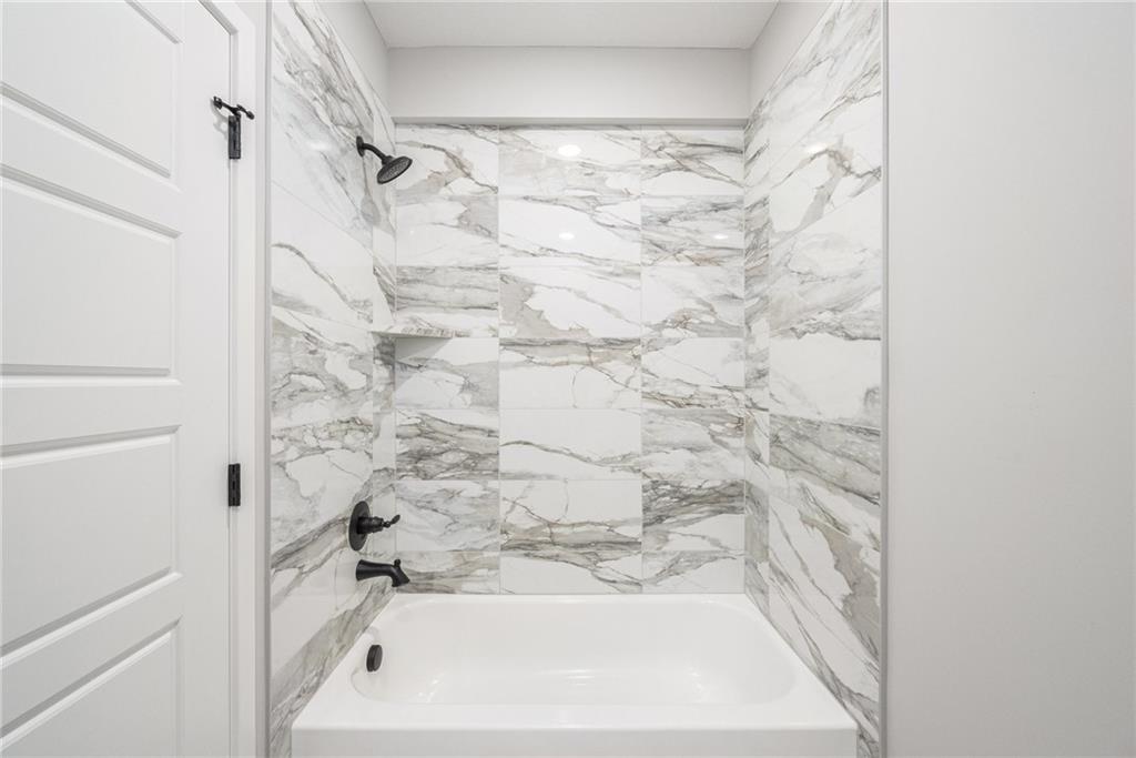 5163 Northwest 47th Street Riverside, MO 64150 - Photo 42 of 48