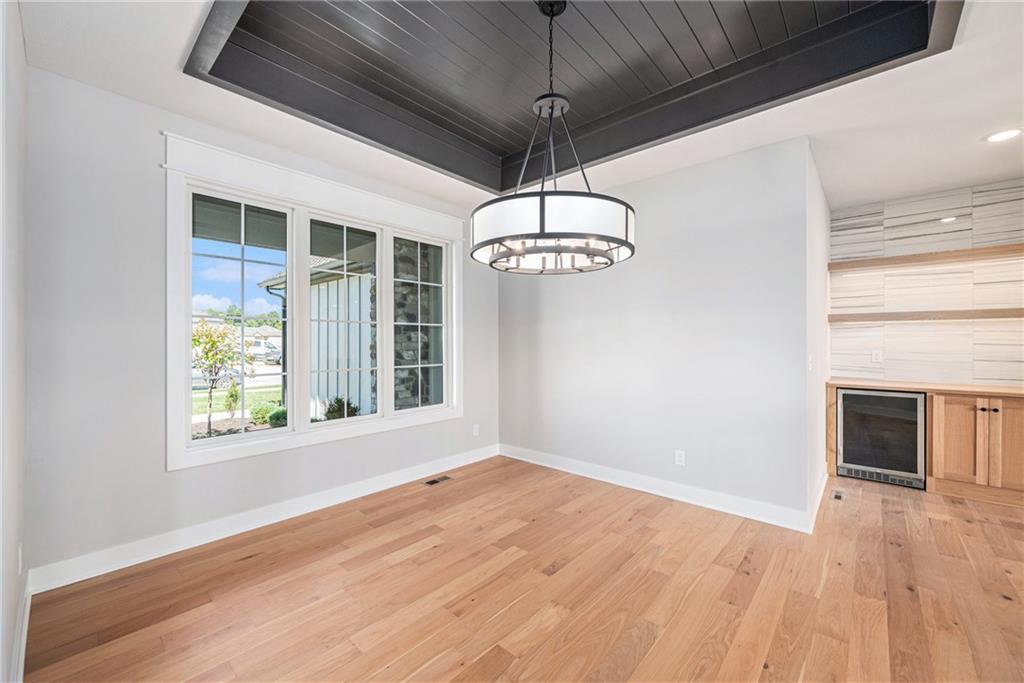 5163 Northwest 47th Street Riverside, MO 64150 - Photo 8 of 48