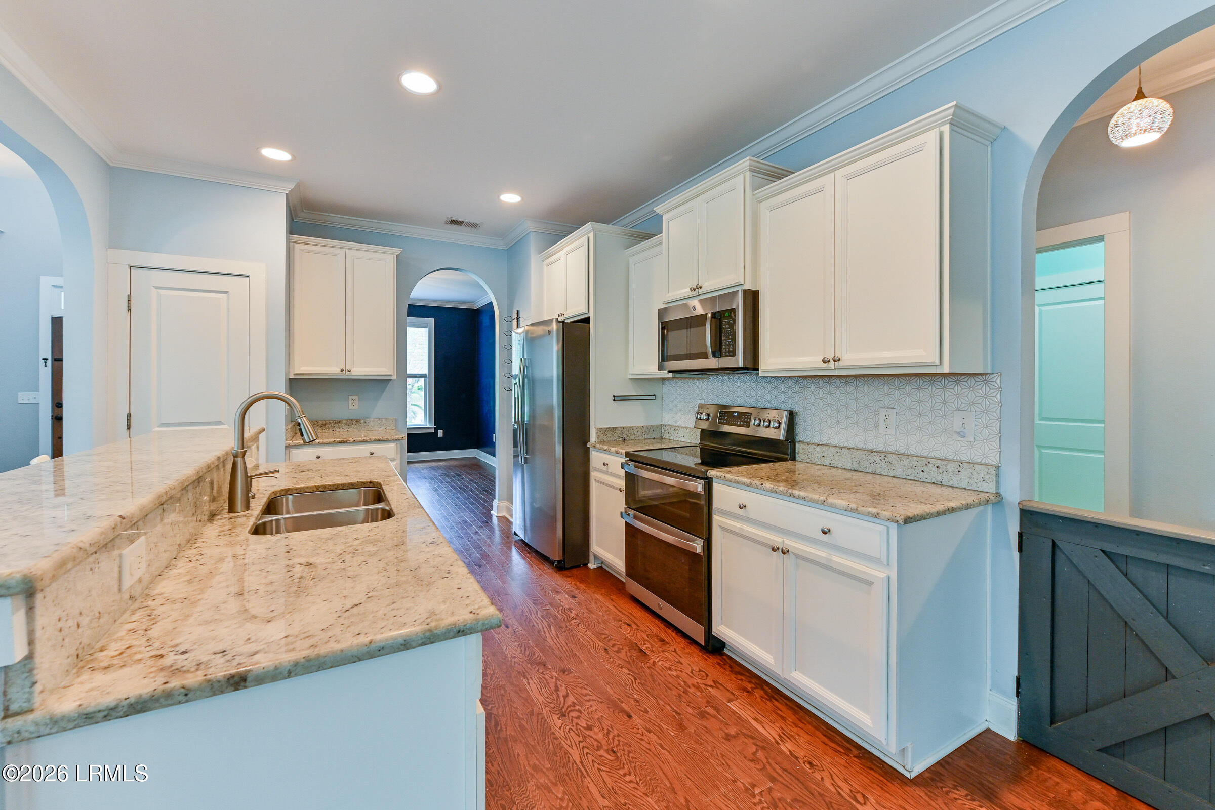 4 Mockingbird Drive Beaufort, SC 29907 - Photo 23 of 43 Granite counter tops
