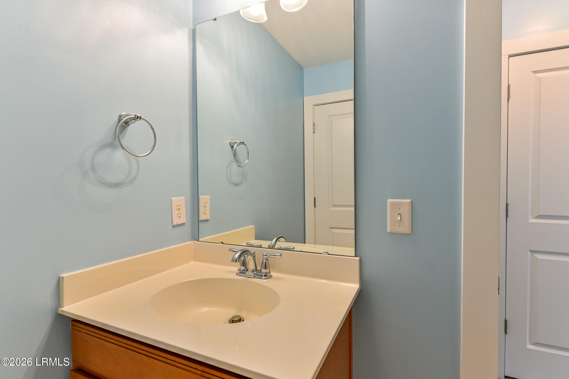 4 Mockingbird Drive Beaufort, SC 29907 - Photo 34 of 43 upstairs full bath