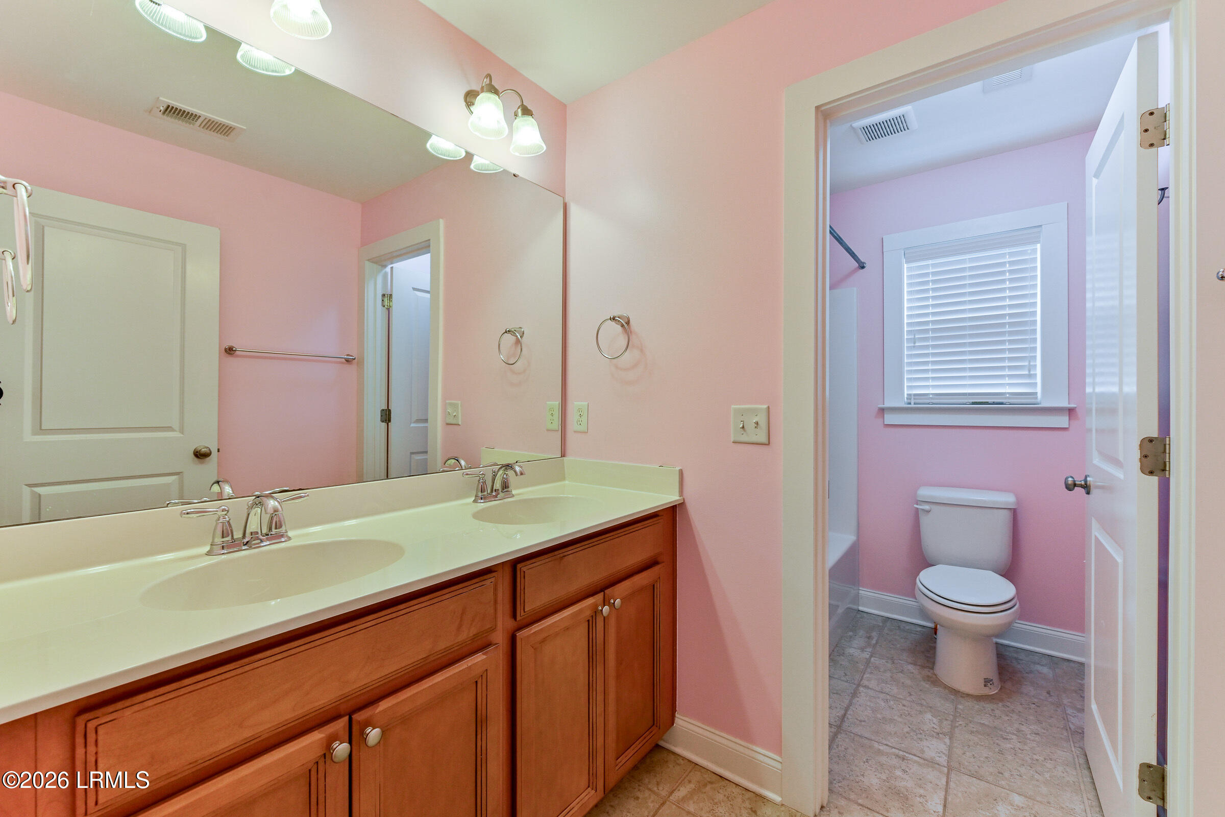 4 Mockingbird Drive Beaufort, SC 29907 - Photo 38 of 43 upstairs 2nd full bath
