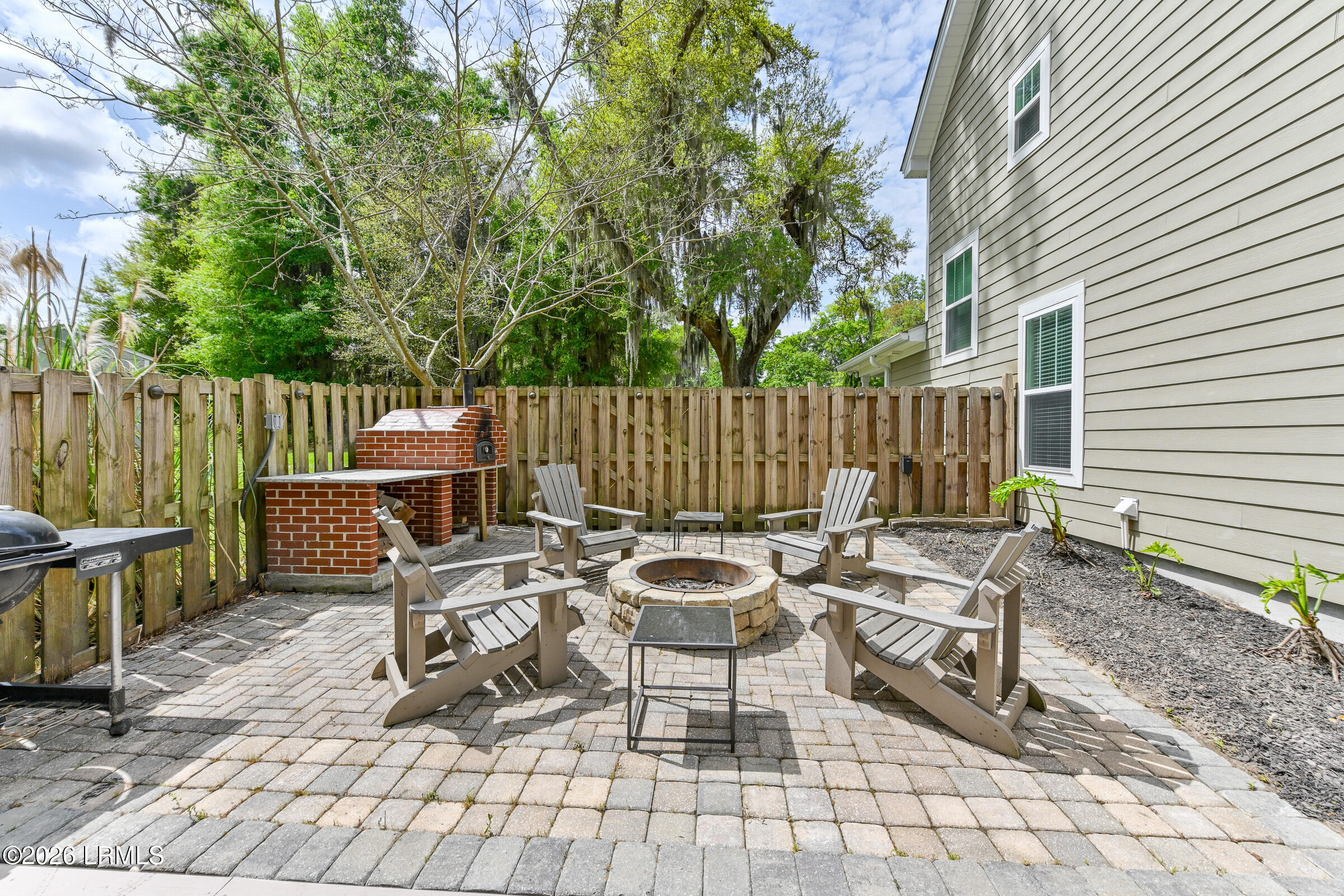 4 Mockingbird Drive Beaufort, SC 29907 - Photo 7 of 43 built in pizza oven