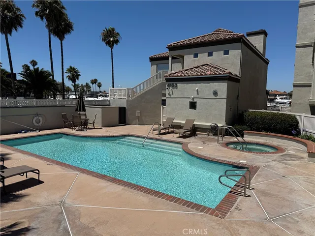 $1,388,888 | 4165 Warner Avenue, Unit 202, Huntington Beach, CA 92649